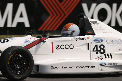 Jesper K Egebart indtager aktuelt andenpladsen i Formel Ford-klassen, hvor femte afdeling af Danmarksmesterskabet køres i weekenden.